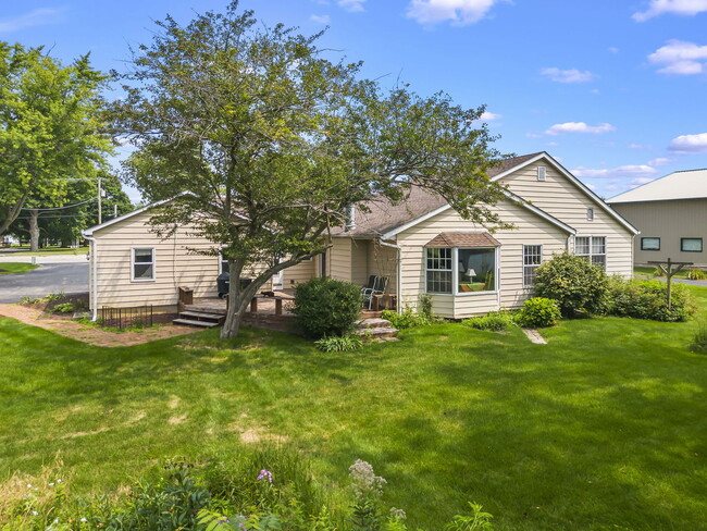 1126 E State St in Sycamore, IL - Building Photo - Building Photo
