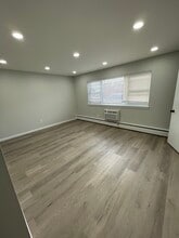 Essex Gardens in Hackensack, NJ - Building Photo - Building Photo