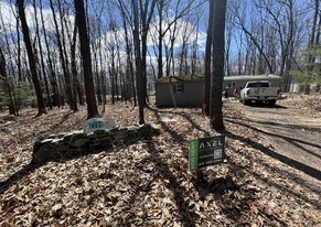 2208 Linden Ln in East Stroudsburg, PA - Building Photo