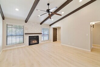 1541 E Fairmont Ave in Fresno, CA - Building Photo - Building Photo