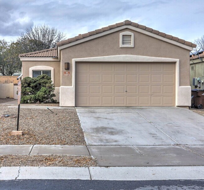 property at 14872 S Paseo Puente a Las Estrellas
