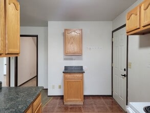 2240 West Ave S in La crosse, WI - Building Photo - Building Photo