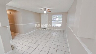 3716 Ambermist Dr in Tampa, FL - Building Photo - Building Photo