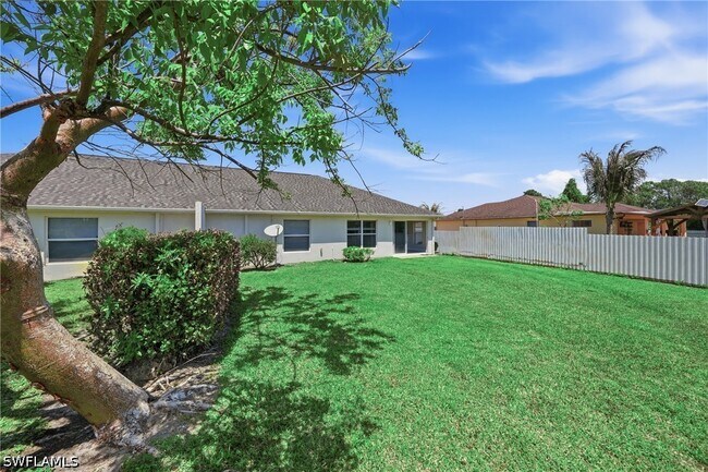 4621 25th St SW in Lehigh Acres, FL - Building Photo - Building Photo