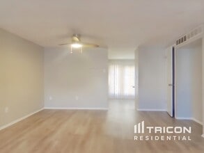 5127 N Hunters Ct in Bensalem, PA - Foto de edificio - Building Photo