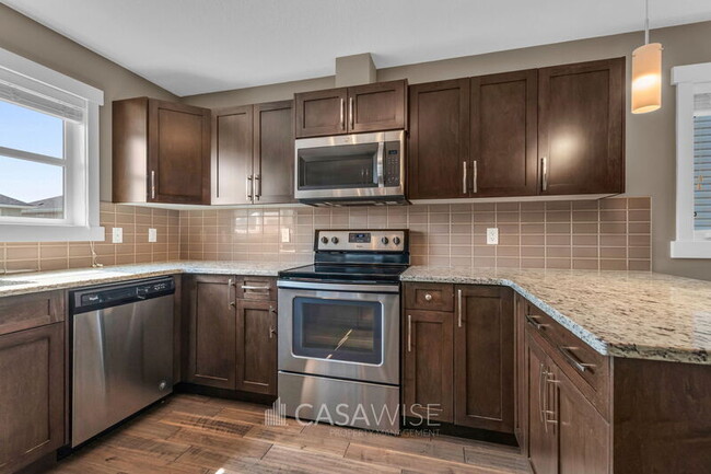 401-401 Southfork Dr in Leduc, AB - Building Photo - Building Photo