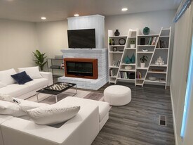 4292 Meadowbrook Ct NE in Keizer, OR - Building Photo