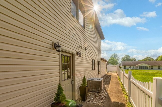 property at 510 N Beadle Dr