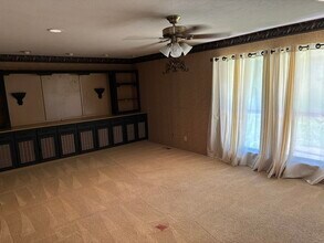6104 W Woodbrook Rd in Warr Acres, OK - Building Photo - Building Photo