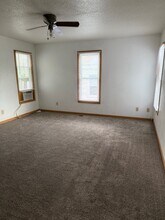 126 10th St N, Unit 126 10th St N. in La crosse, WI - Foto de edificio - Building Photo