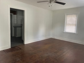 1712 Hillview Dr in Columbia, TN - Building Photo - Building Photo