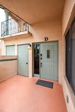 8250 NW 191st St in Hialeah, FL - Building Photo - Building Photo