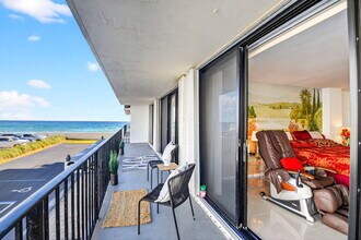 3456 S Ocean Blvd in Palm Beach, FL - Foto de edificio - Building Photo