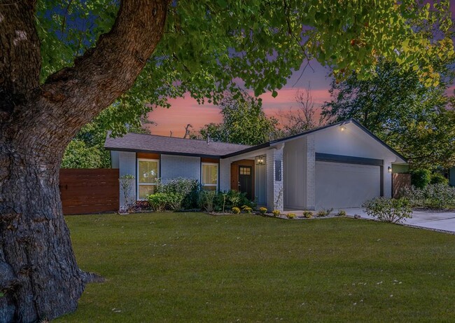 property at 10429 Firethorn Ln