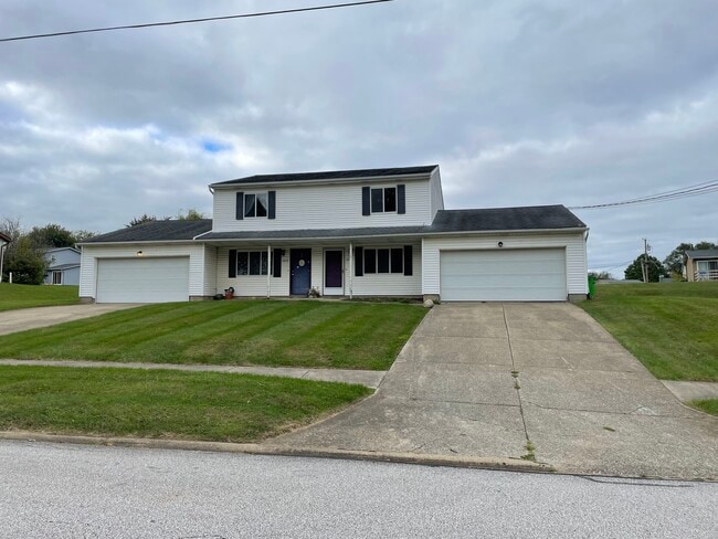 property at 1831 Cloveridge Dr