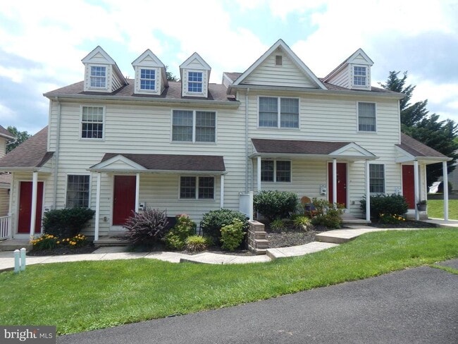 property at 27 Green St