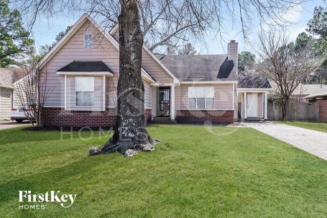 property at 6939 Lagrange Cir S