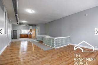 1877 N Milwaukee Ave, Unit 3 in Chicago, IL - Building Photo - Building Photo