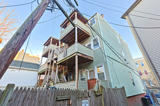 24 Eutaw St in East Boston, MA - Building Photo - Building Photo