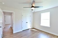 2323 S 18th St photo'