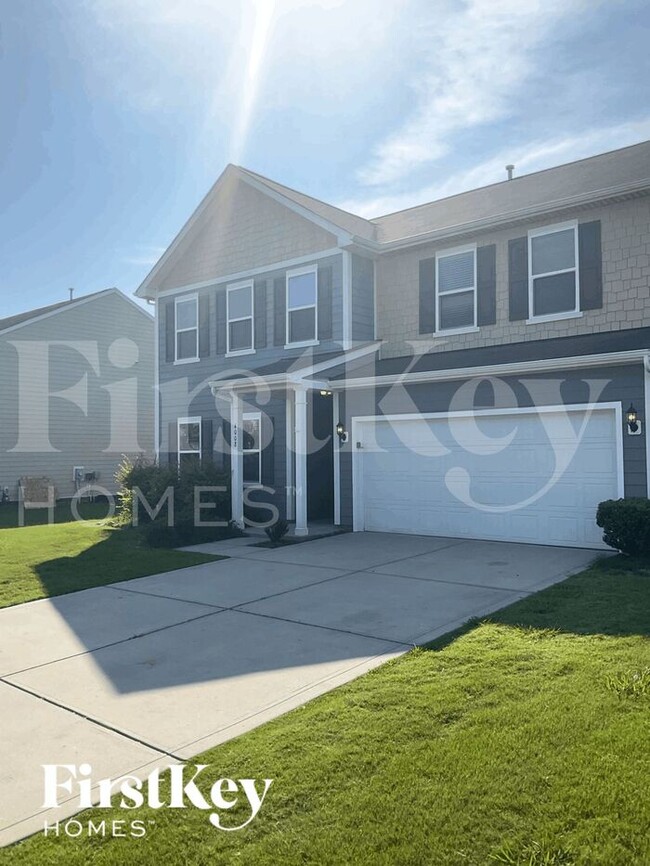 property at 4008 Houndscroft Rd