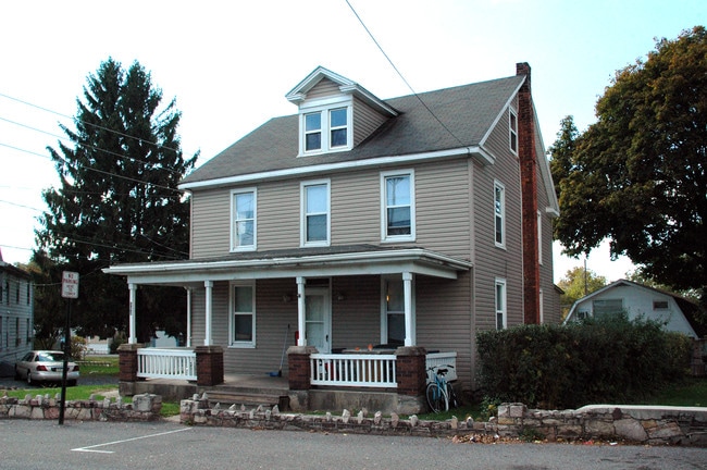 100 Middle Spring Ave in Shippensburg, PA - Building Photo - Building Photo