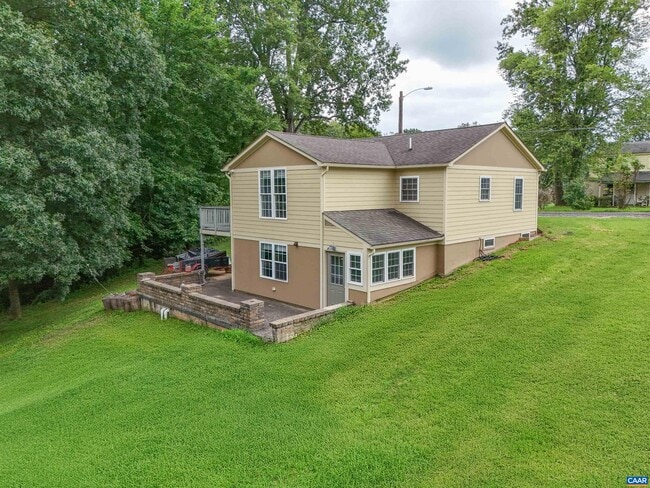 5702 Locust Ln in Crozet, VA - Building Photo - Building Photo