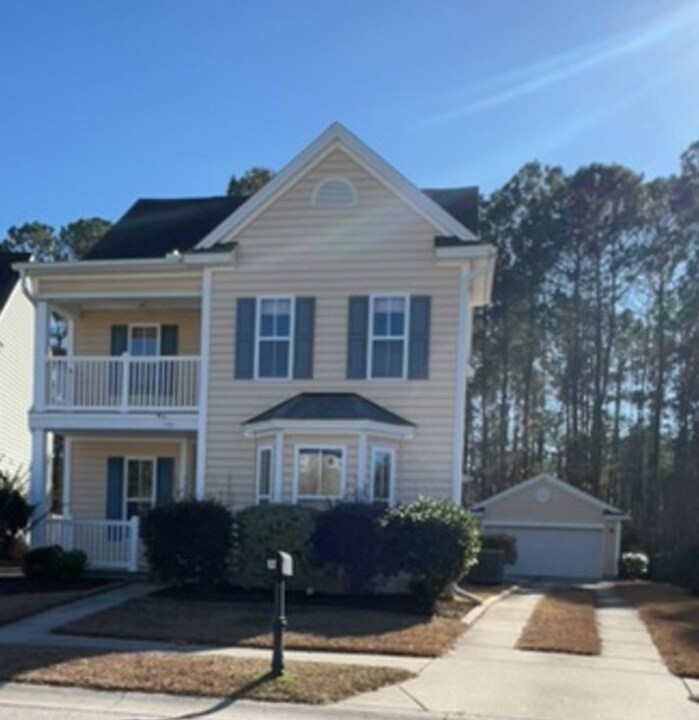 132 Avonshire Dr in Summerville, SC - Building Photo