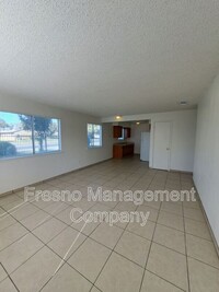 2167 S M.L.K. Jr Blvd in Fresno, CA - Building Photo - Building Photo