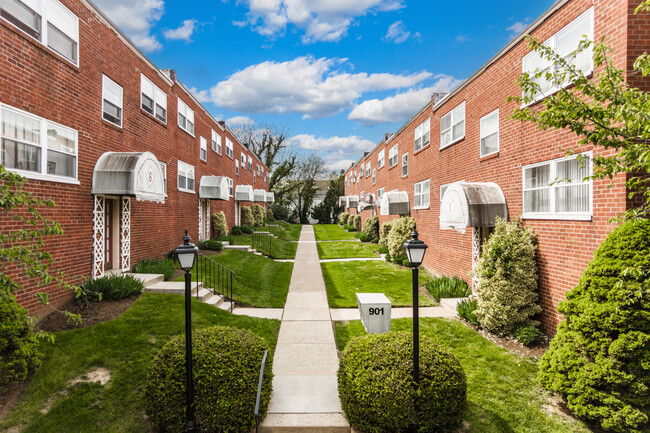 Wyndmoor Arms in Wyndmoor, PA - Foto de edificio - Building Photo