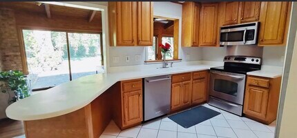 1214 Vinita Ln in McLean, VA - Building Photo - Building Photo