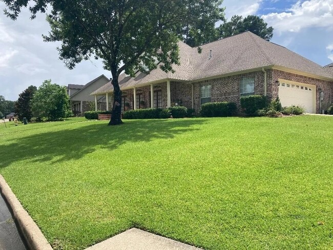 property at 1802 Juniper Ln