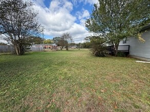 302 Glendale Ave in Muscle Shoals, AL - Building Photo - Building Photo