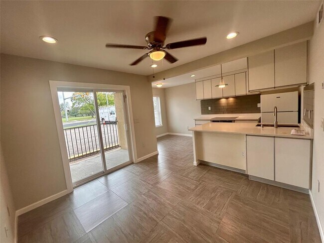 property at 901 E 40th St