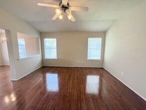 914 Whitewing Ln in College Station, TX - Building Photo - Building Photo