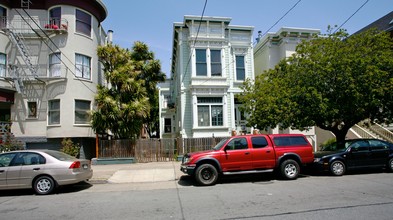 1832 Page St in San Francisco, CA - Foto de edificio - Building Photo