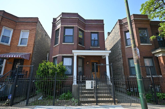 property at 2509 W Diversey Ave