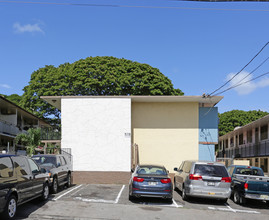 94-113 Pupupuhi St in Waipahu, HI - Building Photo - Building Photo