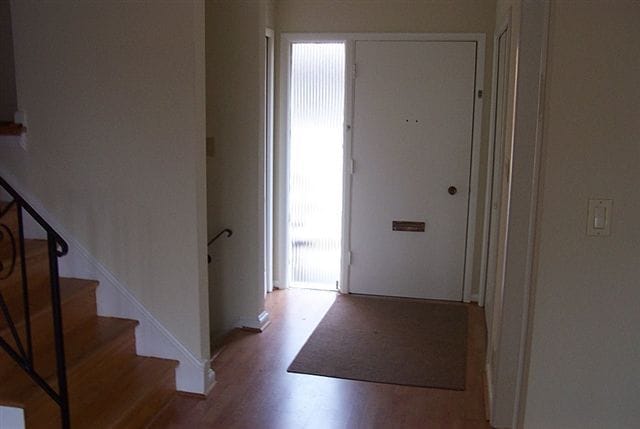 property at 9820 Inglemere Dr