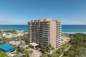 Ocean Royale in Juno Beach, FL - Building Photo - Building Photo