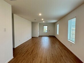 4130 Brazos Brk Trl in Baytown, TX - Building Photo - Building Photo