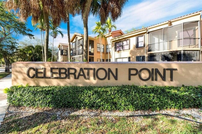 15549 Miami Lakeway N, Unit 306