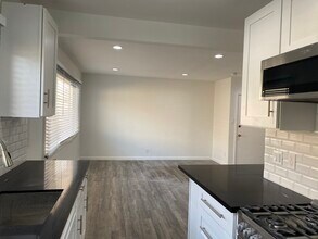 8331 Blackburn Ave in Los Angeles, CA - Building Photo - Building Photo