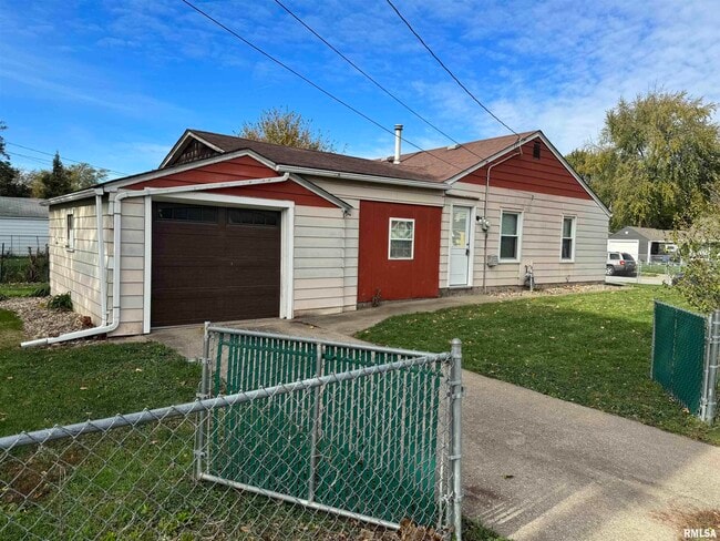 property at 3803 Pearl Ave