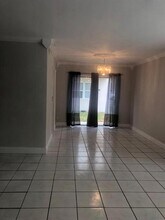 5317 NW 18th St in Lauderhill, FL - Building Photo - Building Photo