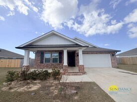 5533 Silverbell Dr in Milton, FL - Building Photo