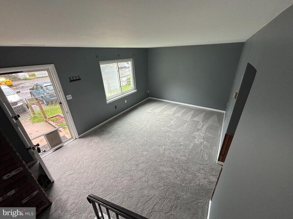 46868 Rogers Dr in Lexington Park, MD - Building Photo