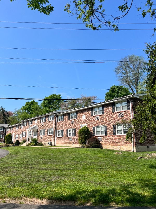 300 Horsham Rd in Hatboro, PA - Building Photo - Building Photo