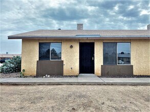 453 Purdue Ct in Las Cruces, NM - Foto de edificio - Building Photo