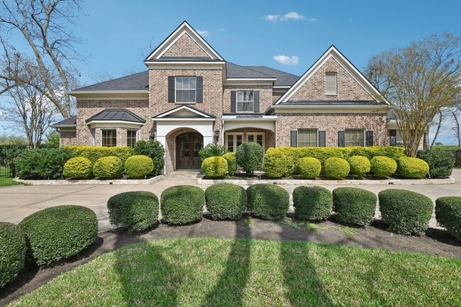 2 Wilmington Ct in Sugar Land, TX - Foto de edificio - Building Photo